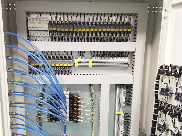 控制箱細節(jié)